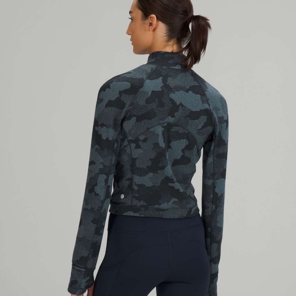 Lululemon Its Rulu Run Cropped Half-Zip - Size 8 - Picture 2 of 3